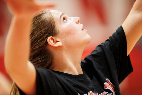 2023-09-07 McLean varsity volleyball vs Wakefield