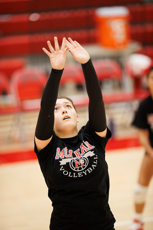 2023-09-07 McLean varsity volleyball vs Wakefield