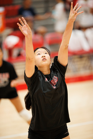 2023-09-07 McLean varsity volleyball vs Wakefield