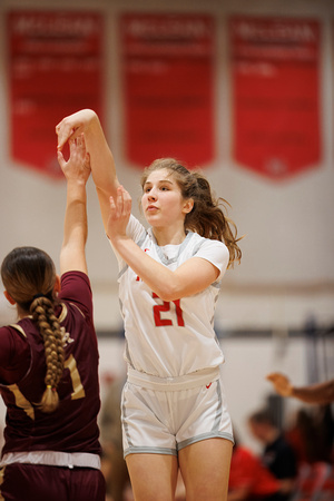 2023-11-30 McLean varsity girls basketball vs Broad Run