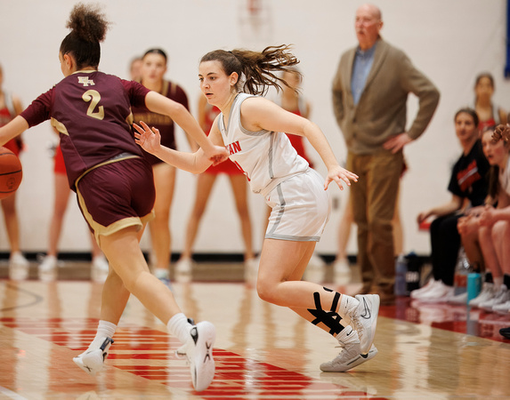 2023-11-30 McLean varsity girls basketball vs Broad Run