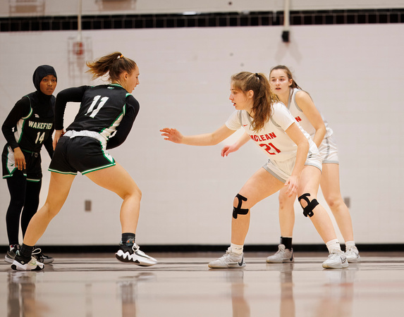 2023-12-20 McLean varsity girls basketball vs Wakefield