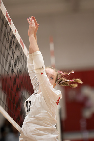 2024-10-22 McLean JV girls volleyball vs Langley